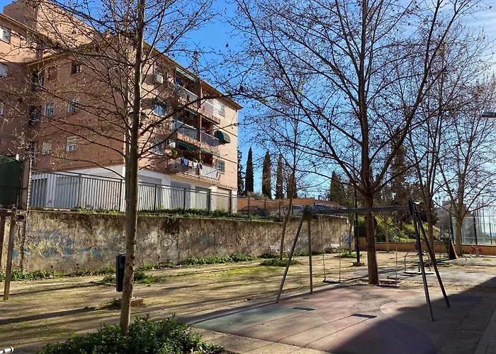 Familiar Alhambra Apartment Granada